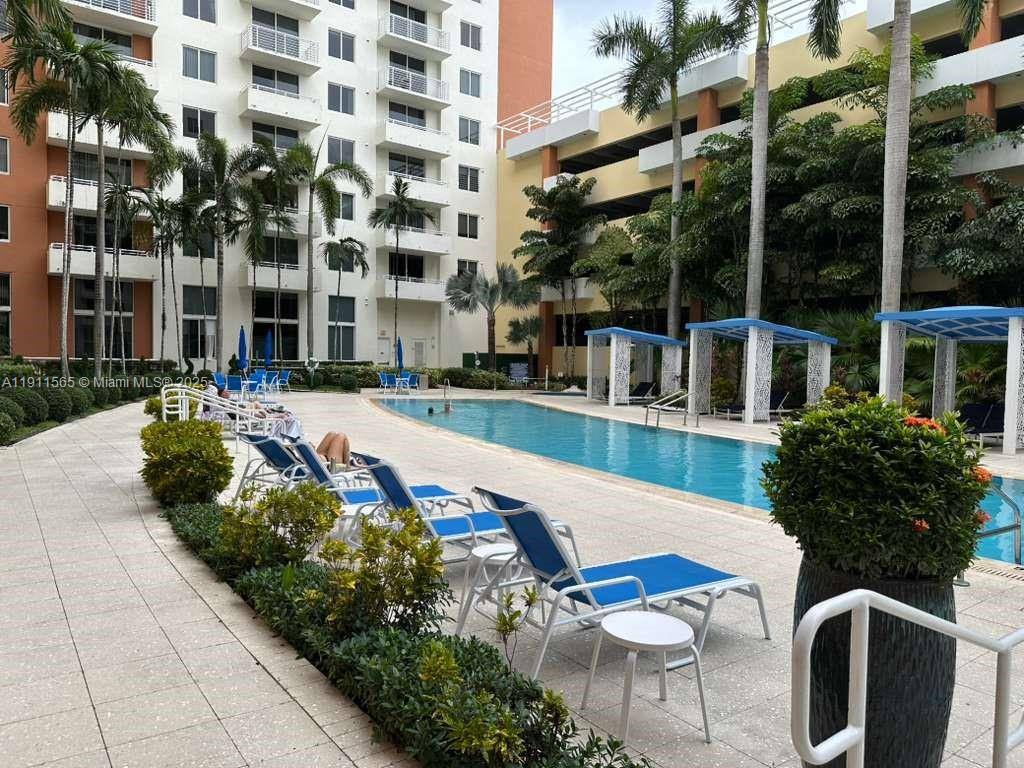 Apartment for rent at 18800 NE 29th Ave #913, Miami, FL 33180