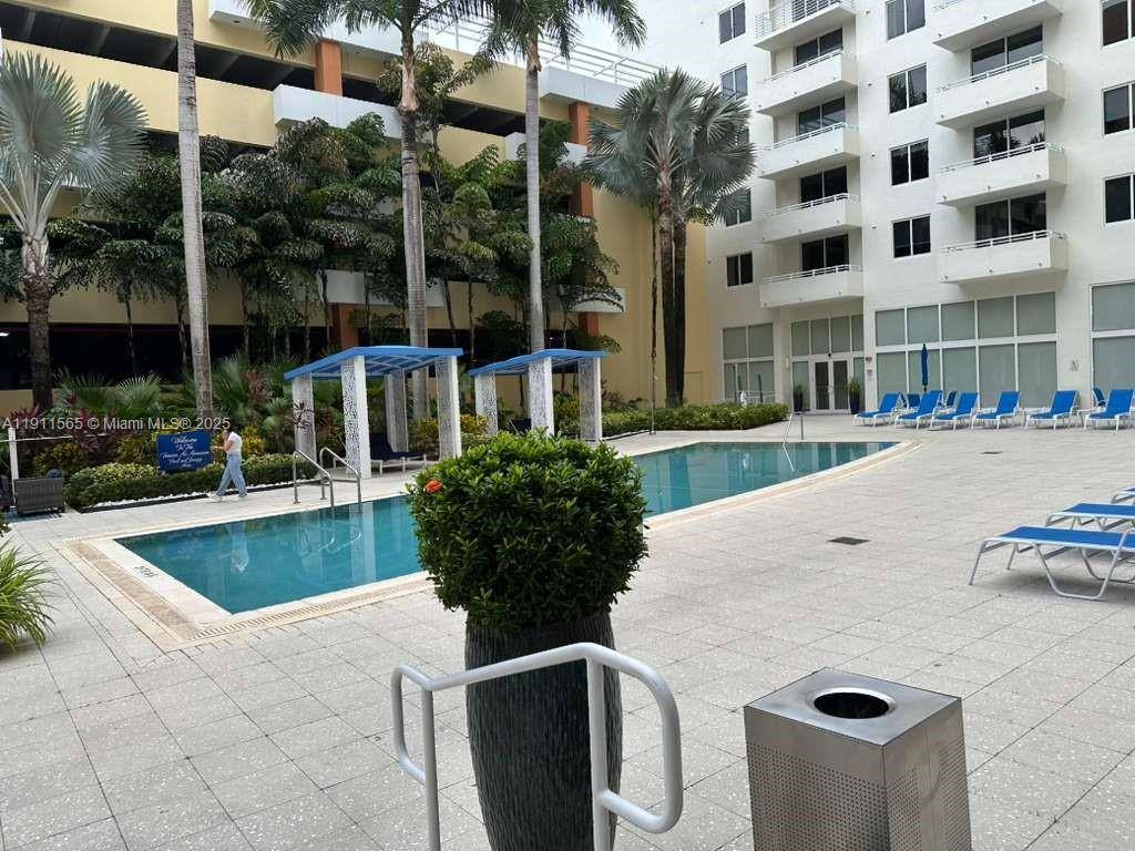 Apartment for rent at 18800 NE 29th Ave #913, Miami, FL 33180
