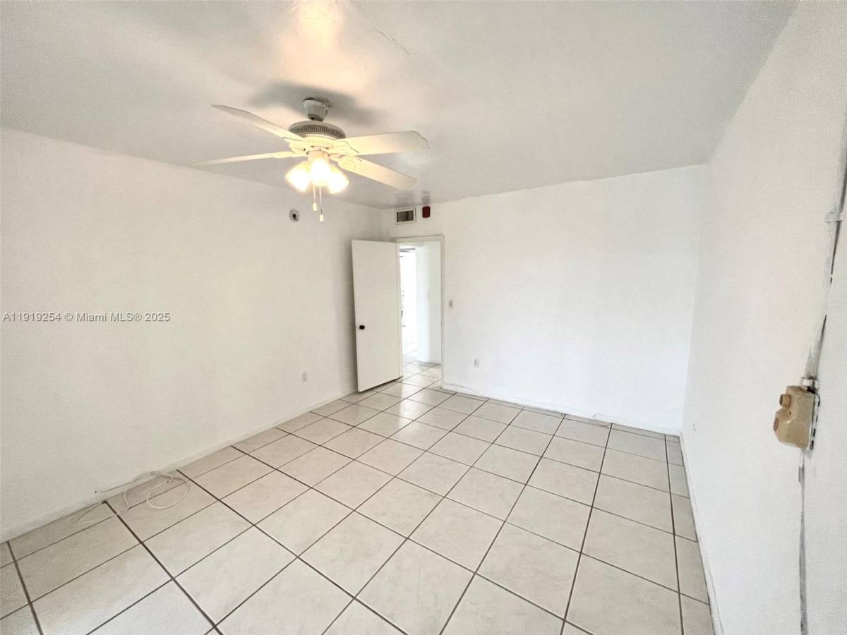 Apartment for rent at 18900 NE 3rd Court #531, Miami, FL 33179