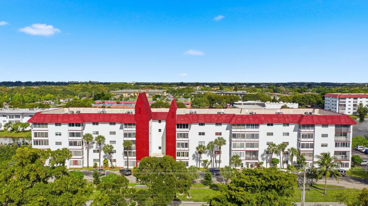 Condo for rent at 4851 NW 21st St #48512P, Fort Lauderdale, FL 33313