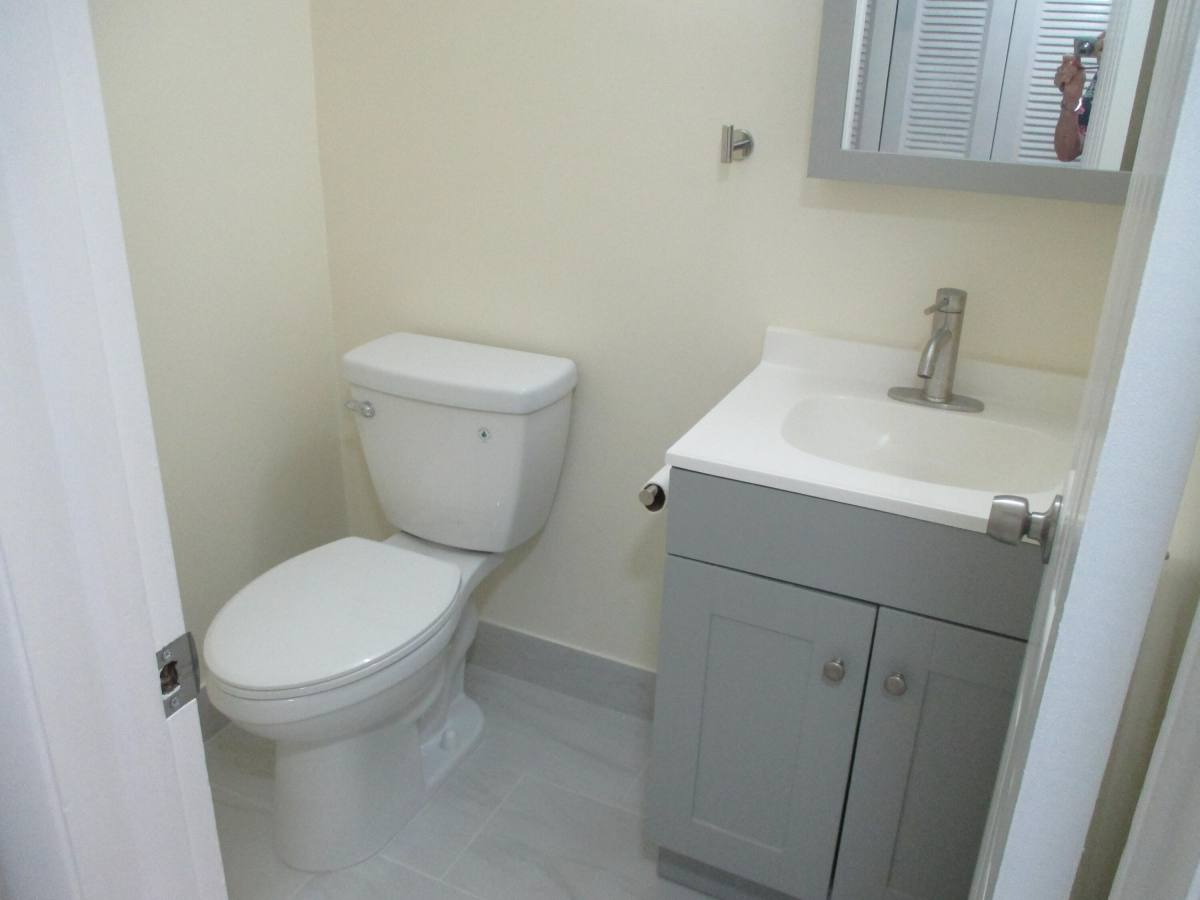 Apartment for rent at 31 Canterbury B #31, West Palm Beach, FL 33417