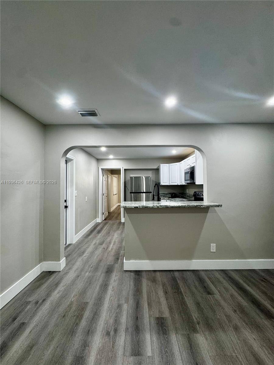 Apartment for rent at 6137 Dewey St, Hollywood, FL 33023