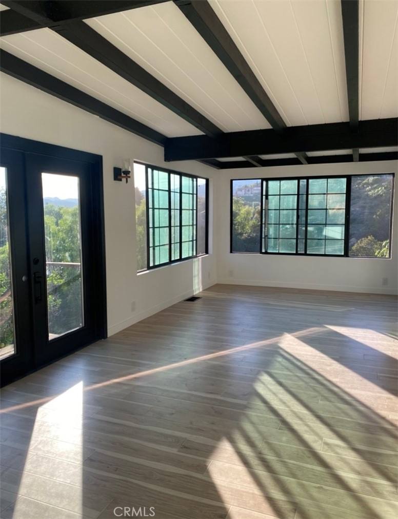 Apartment for rent at 9552 Ventura Way, Chatsworth, CA 91311