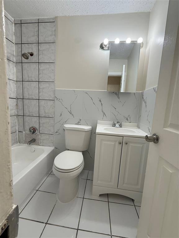Apartment for rent at 720 SW 7th St #720-1, Dania, FL 33004