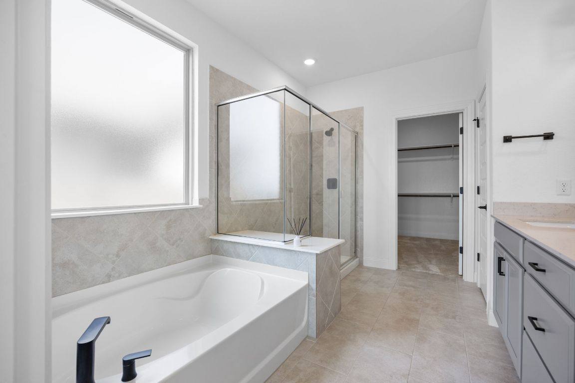 Apartment for rent at 22212 Coyote Cave Trail, Spicewood, TX 78669