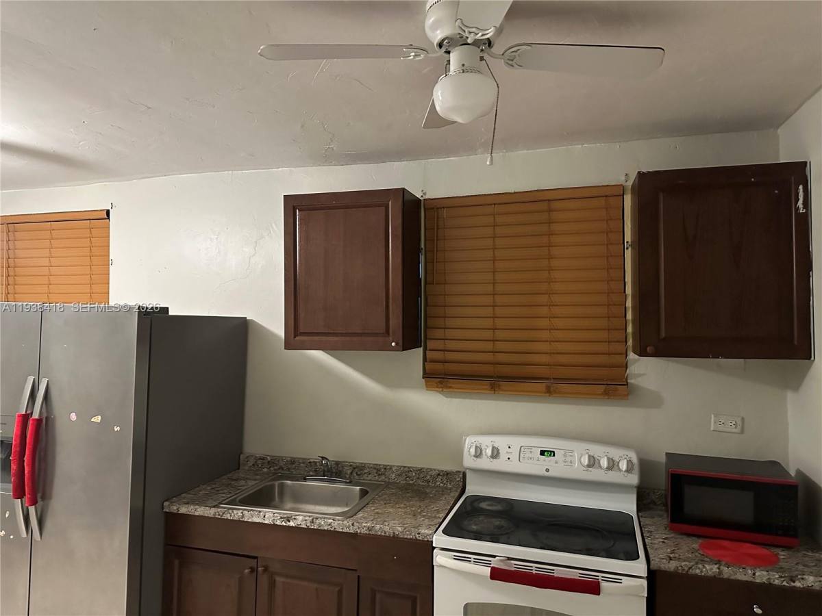 Apartment for rent at 465 NE 157th Terrace #465-2, Miami, FL 33162