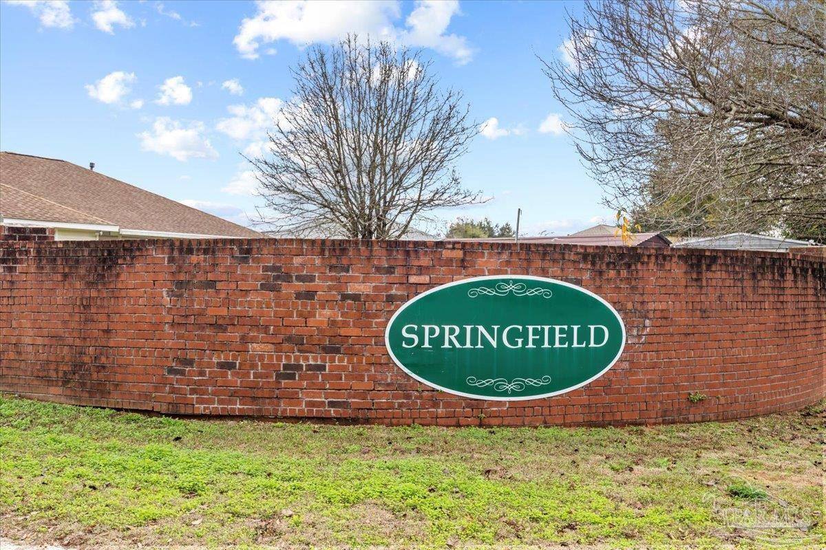 Apartment for rent at 1186 Brownfield Rd, Pensacola, FL 32526