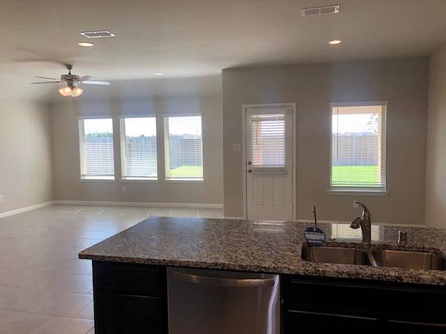 Apartment for rent at 1407 Wheatland Terrace Lane, Missouri City, TX 77459