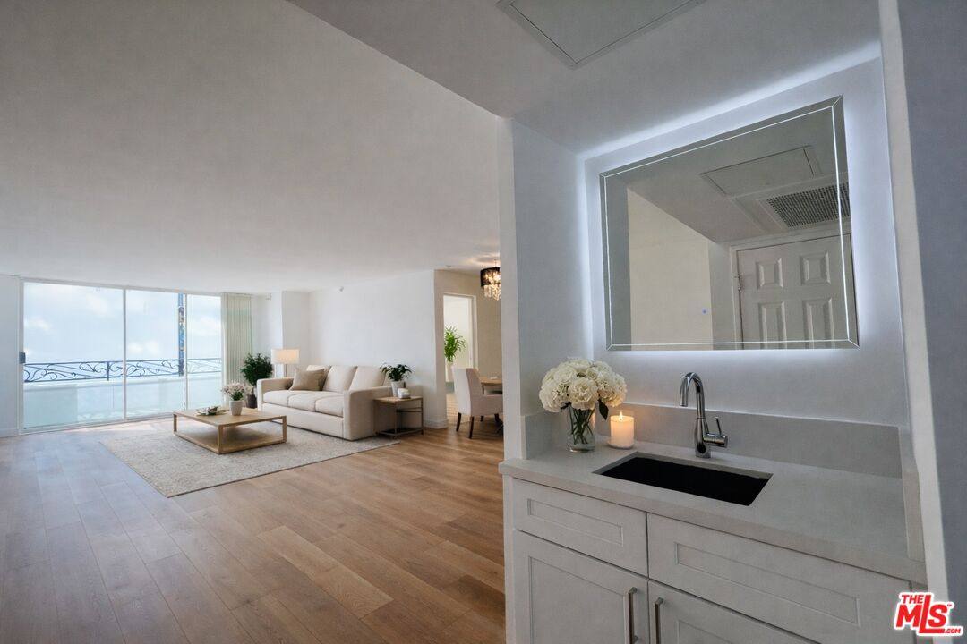 Apartment for rent at 10390 Wilshire Blvd #506, Los Angeles, CA 90024