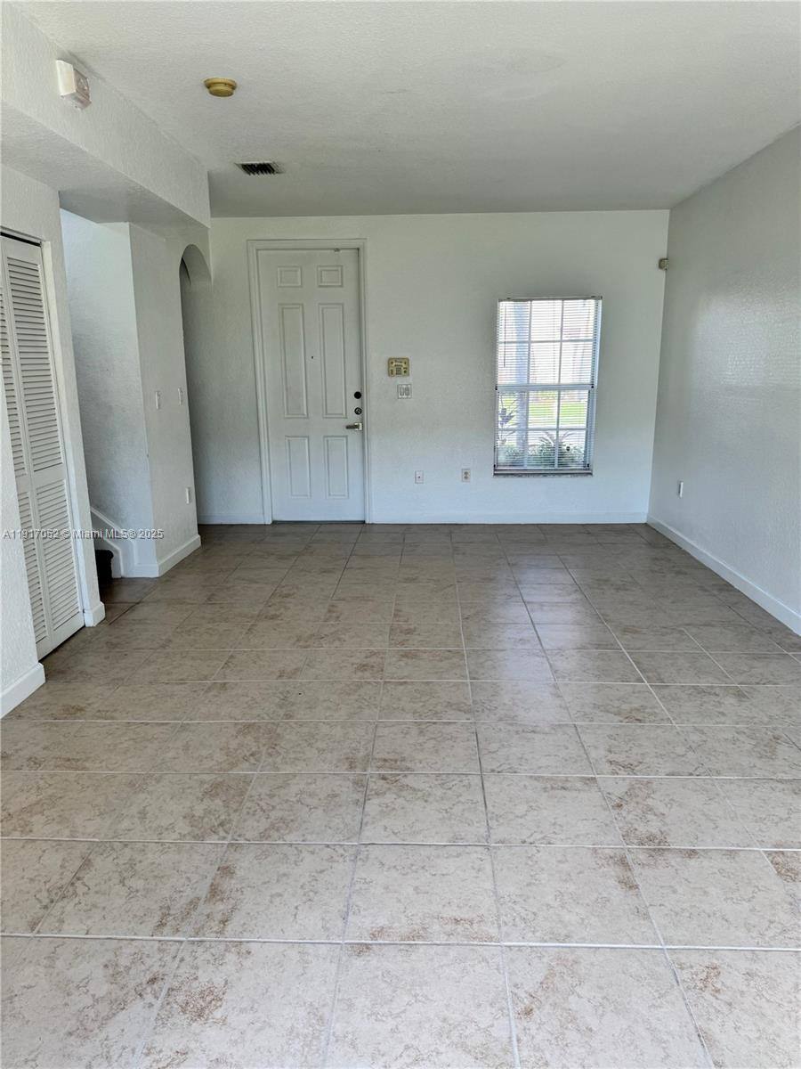 Apartment for rent at 4100 NE 24th Dr, Homestead, FL 33033