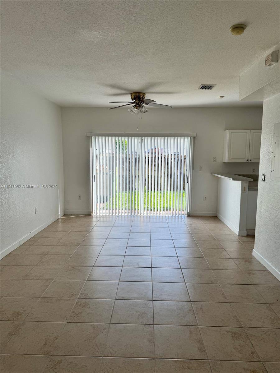 Apartment for rent at 4100 NE 24th Dr, Homestead, FL 33033