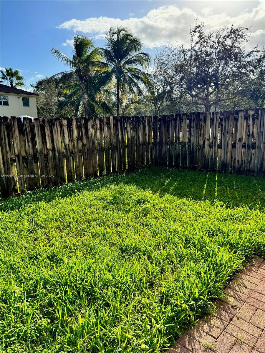 Apartment for rent at 4100 NE 24th Dr, Homestead, FL 33033