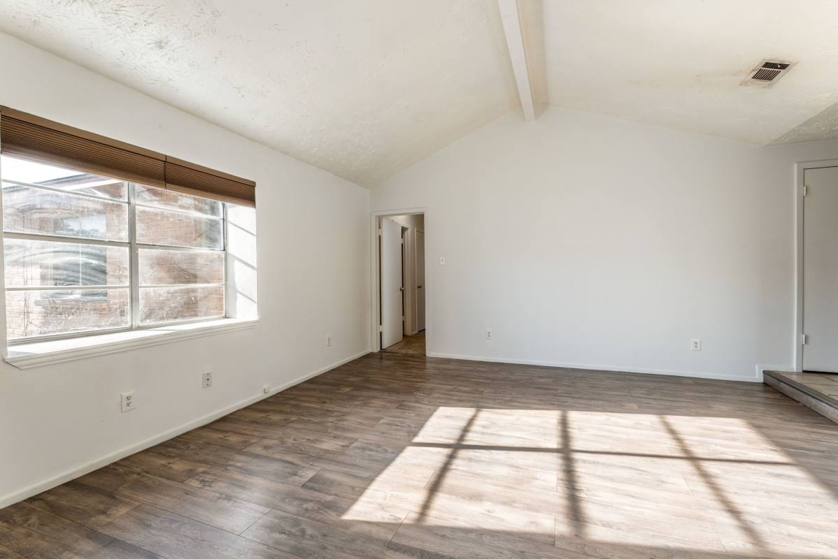 Apartment for rent at 15235 Heron Park Dr, Humble, TX 77396
