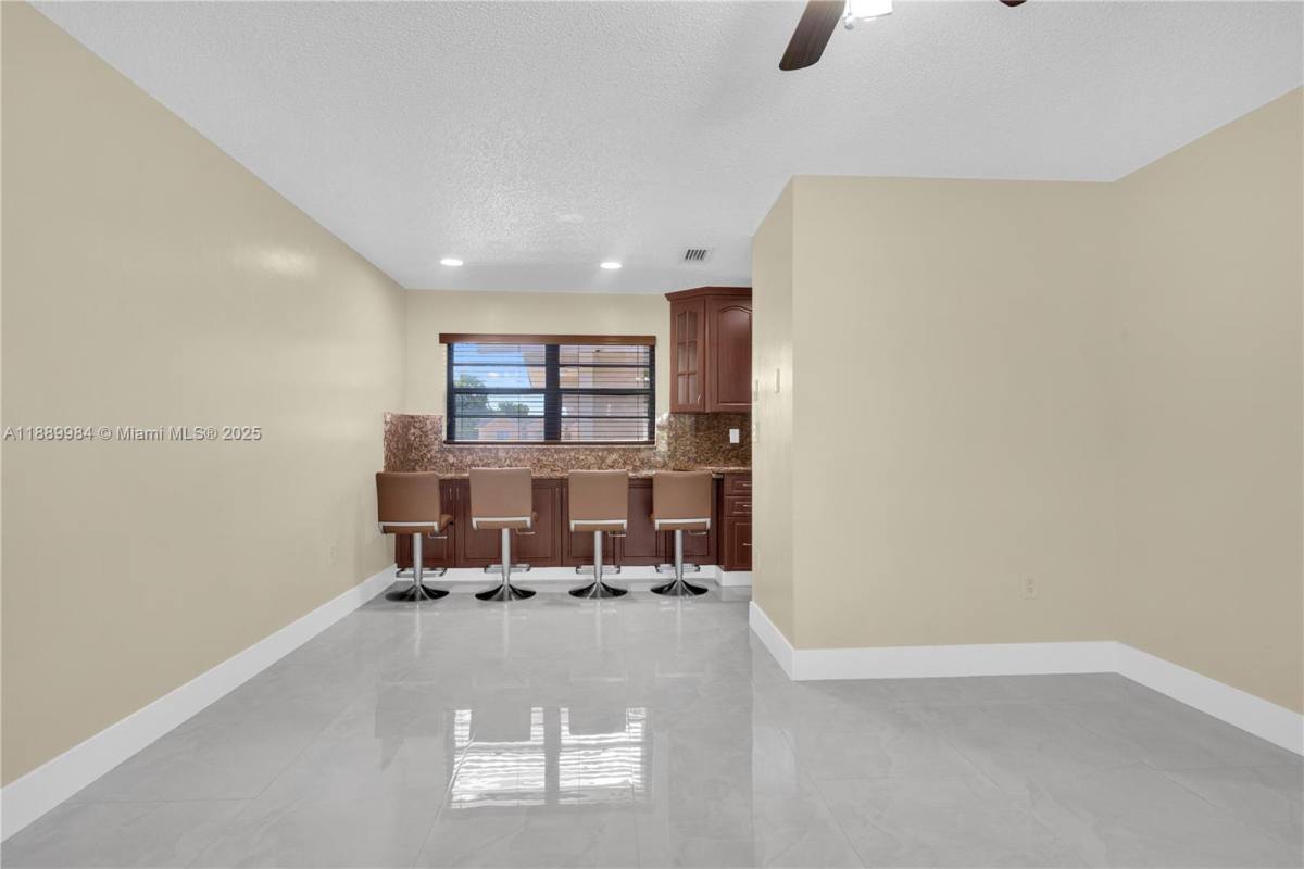 Condo for rent at 2560 W 60th St #203, Hialeah, FL 33016