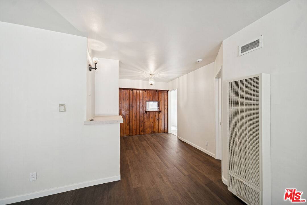 Apartment for rent at 5319 Vantage Ave #5, Valley Village, CA 91607