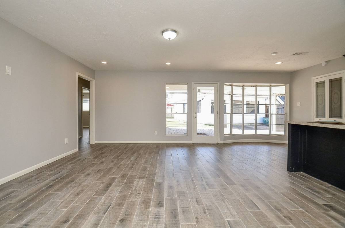 Apartment for rent at 9215 Sharpcrest St, Houston, TX 77036