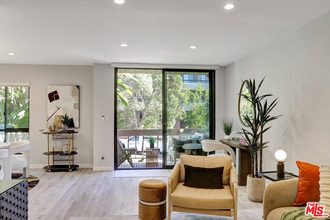 Apartment for rent at 7300 Franklin Ave #346, Los Angeles, CA 90046