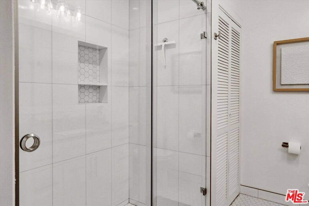 Apartment for rent at 7300 Franklin Ave #346, Los Angeles, CA 90046