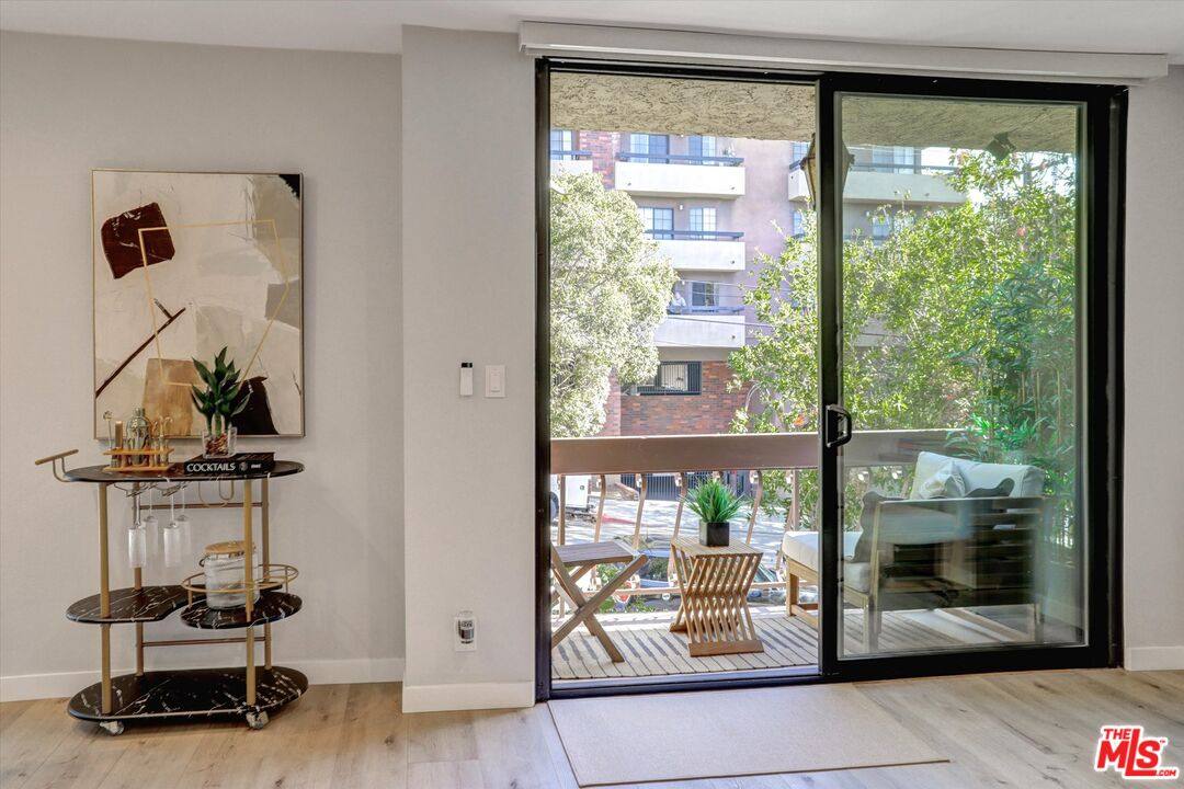 Apartment for rent at 7300 Franklin Ave #346, Los Angeles, CA 90046