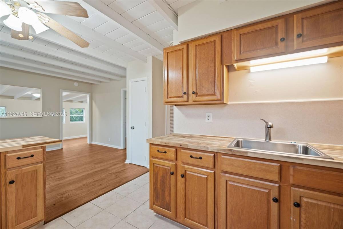 Apartment for rent at 766 NW 42nd St #766C, Fort Lauderdale, FL 33309
