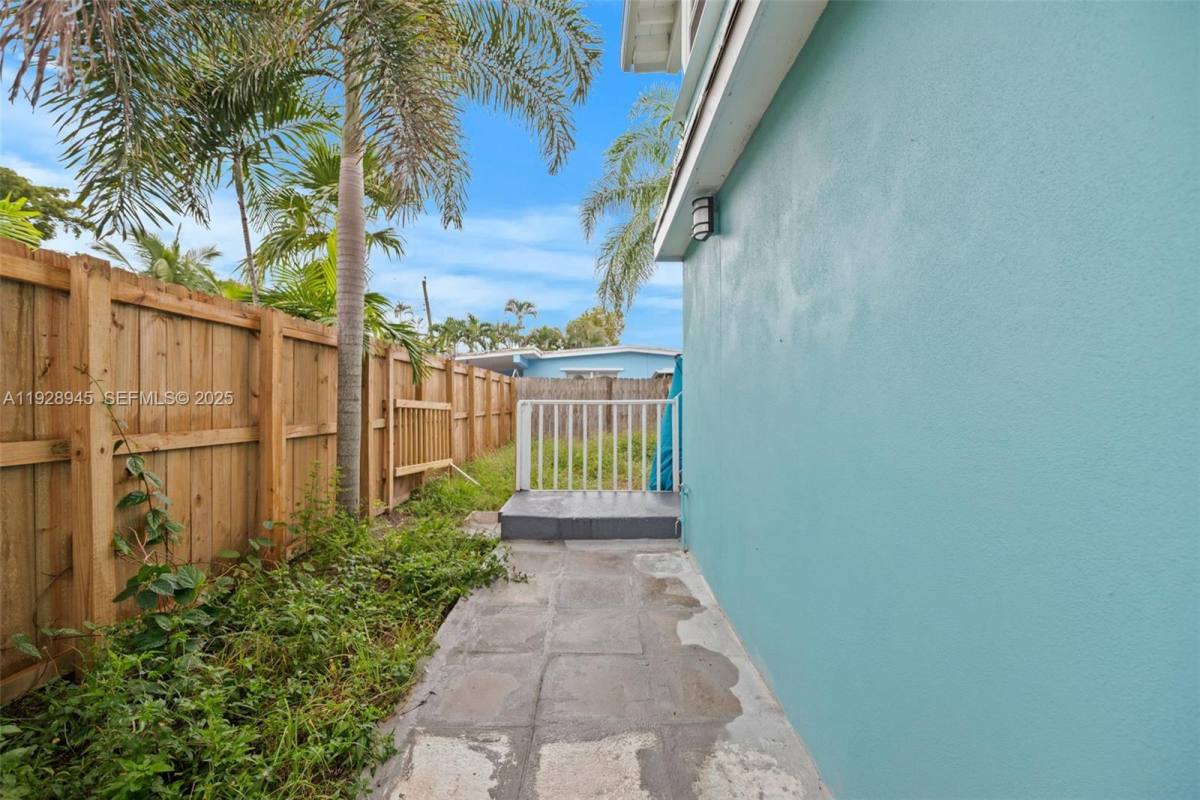 Apartment for rent at 766 NW 42nd St #766C, Fort Lauderdale, FL 33309