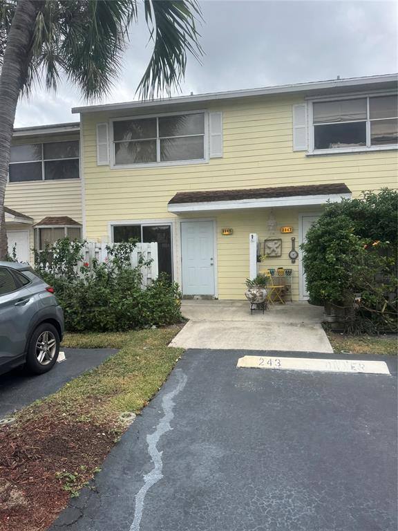 Townhouse for rent at 2845 NE 15th St, Pompano Beach, FL 33062