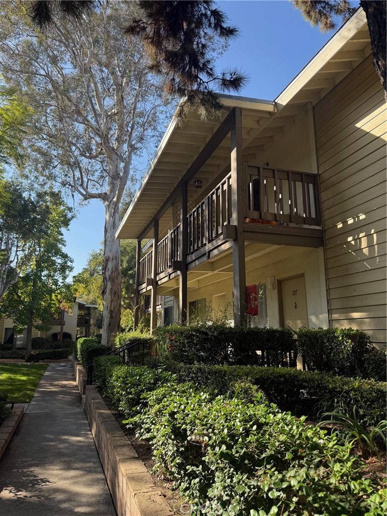 Apartment for rent at 100 S Seranado #100, Orange, CA 92869
