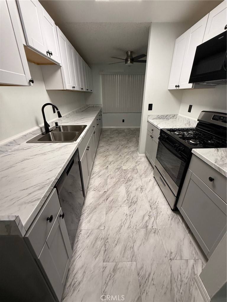 Apartment for rent at 100 S Seranado #100, Orange, CA 92869