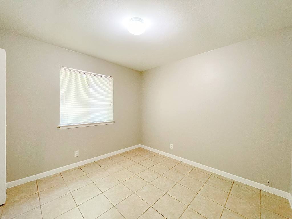 Apartment for rent at 11108 Blossom Bell Dr, Austin, TX 78758