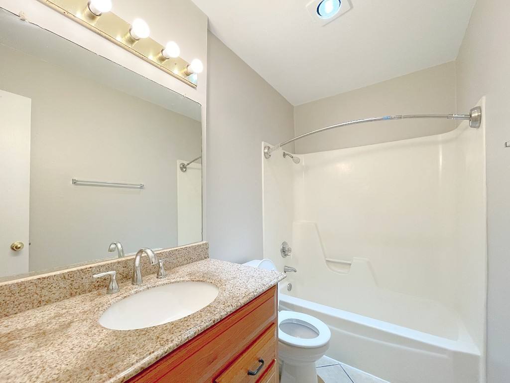 Apartment for rent at 11108 Blossom Bell Dr, Austin, TX 78758