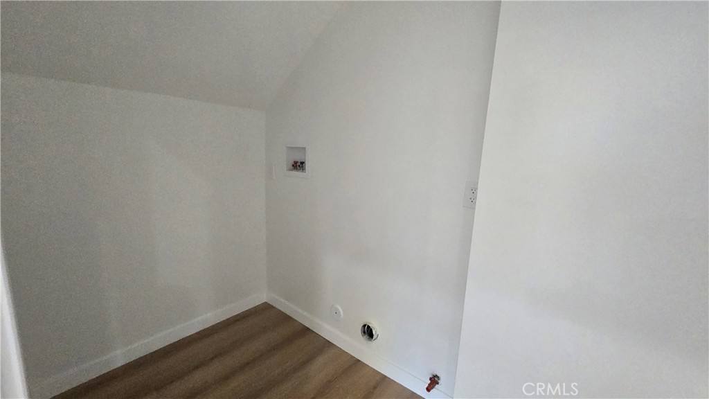 Apartment for rent at 1040 Beacon Ave, Los Angeles, CA 90015