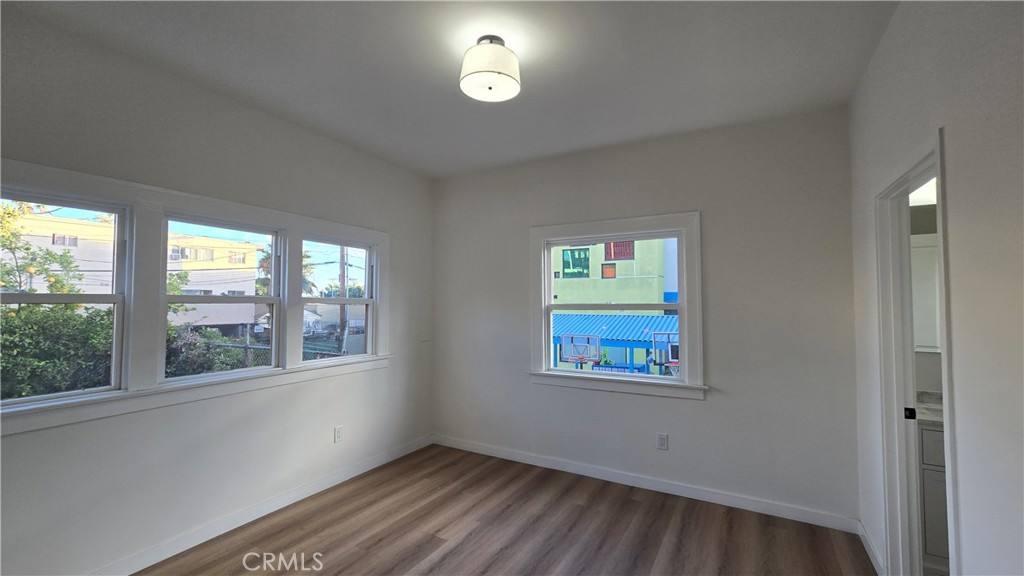 Apartment for rent at 1040 Beacon Ave, Los Angeles, CA 90015