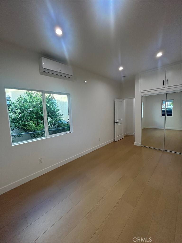 Apartment for rent at 11052 Emelita St, North Hollywood, CA 91601