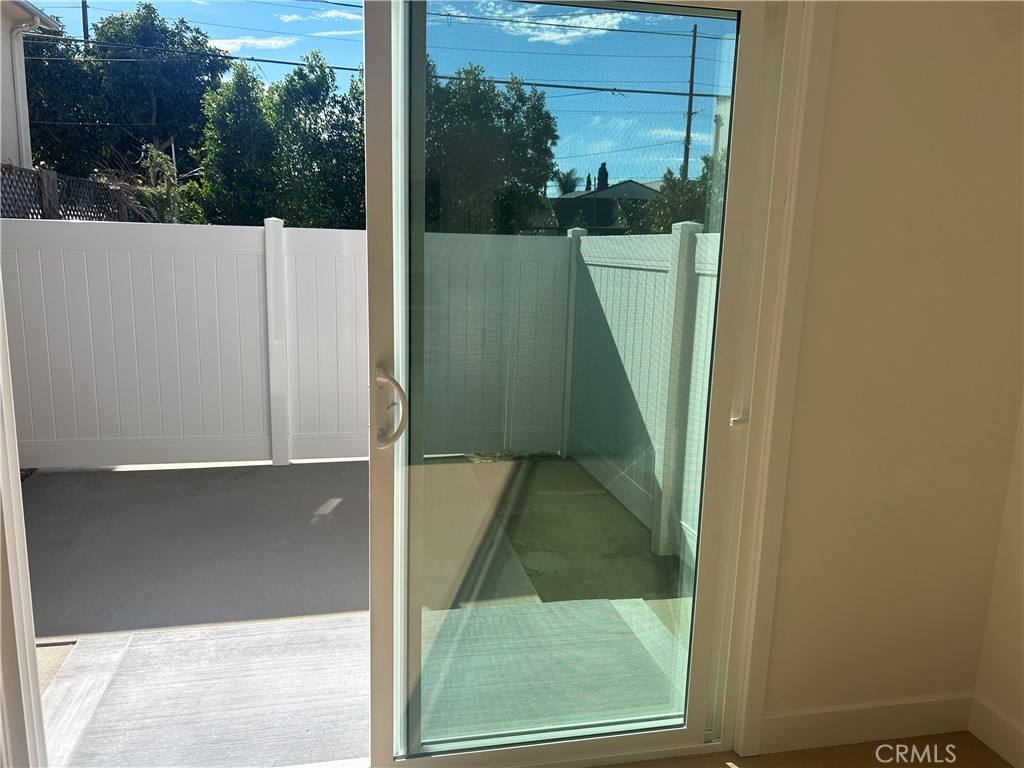 Apartment for rent at 11052 Emelita St, North Hollywood, CA 91601