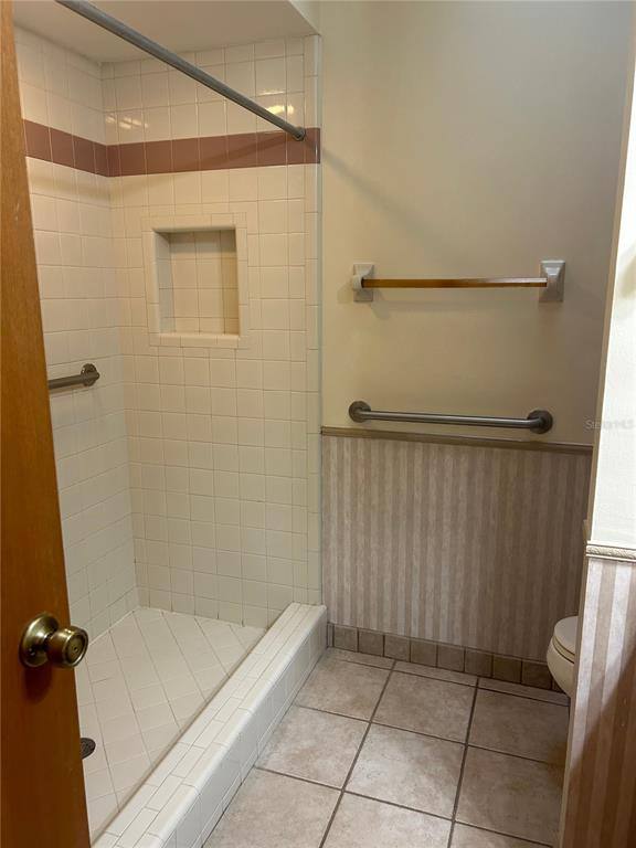 Apartment for rent at 4035 NW 37th Dr, Gainesville, FL 32606