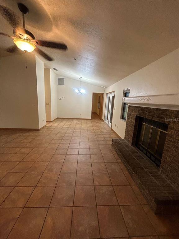 Apartment for rent at 4035 NW 37th Dr, Gainesville, FL 32606