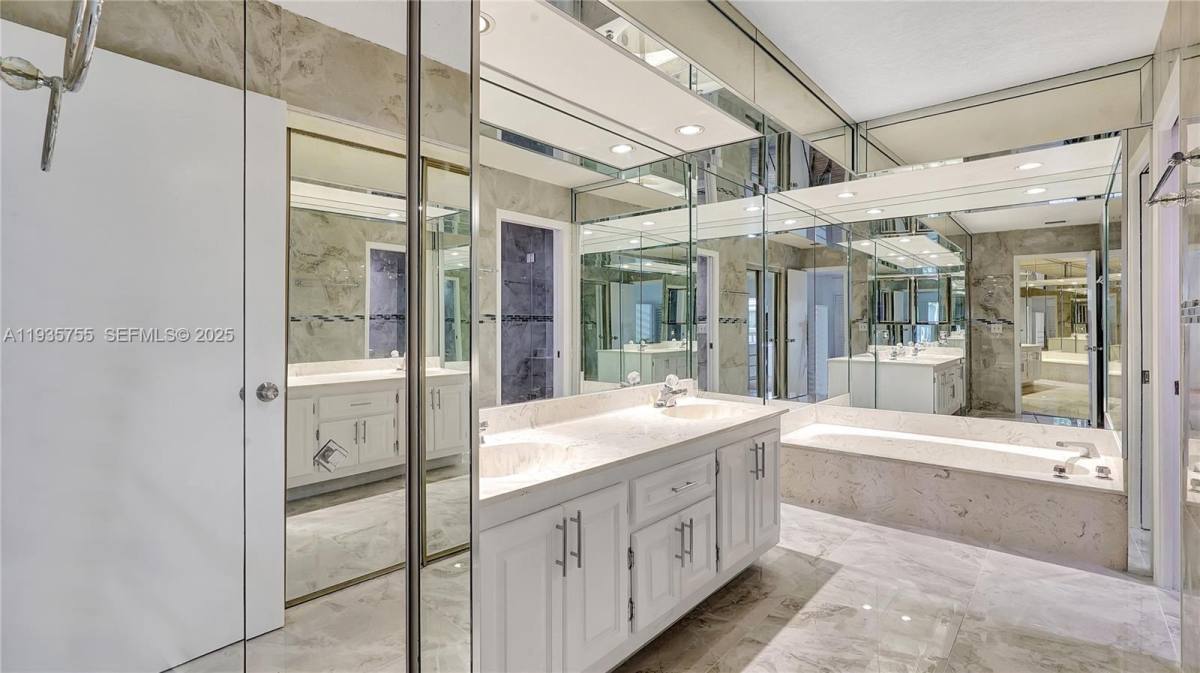 Townhouse for rent at 205 Dunwoody Lane #1785, Hollywood, FL 33021