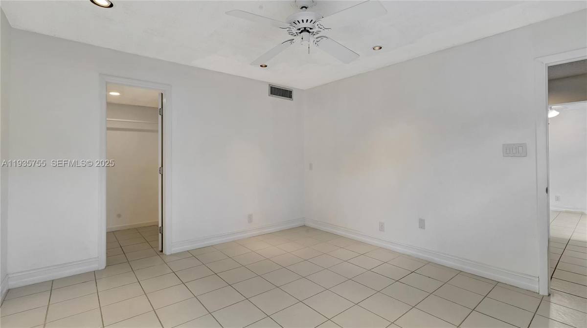 Townhouse for rent at 205 Dunwoody Lane #1785, Hollywood, FL 33021