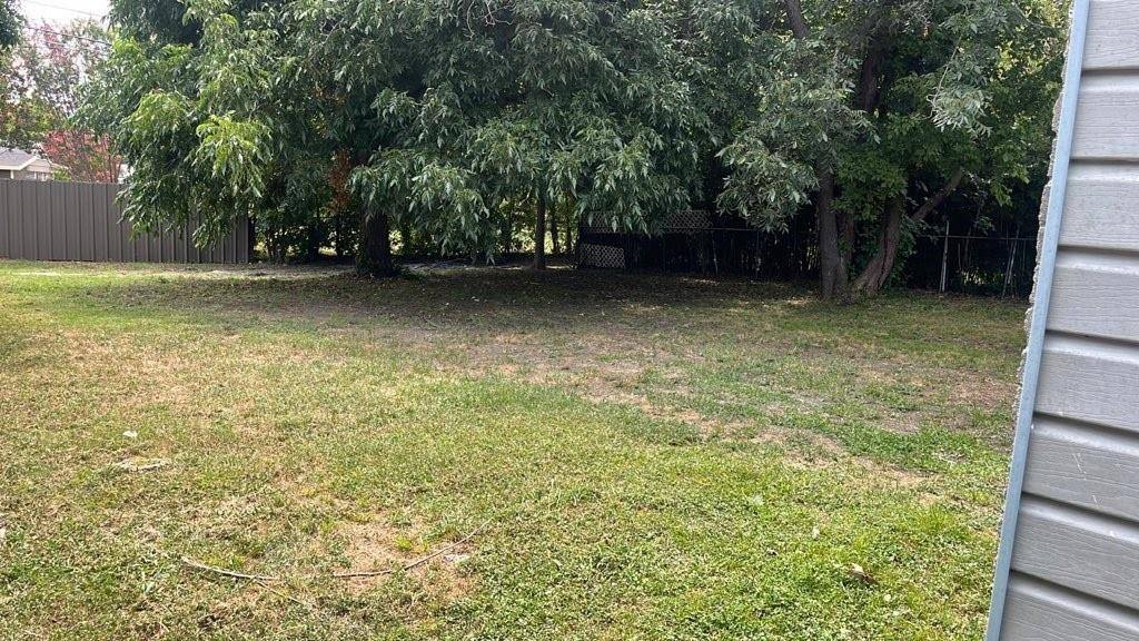 Apartment for rent at 10732 Cotillion Dr, Dallas, TX 75228