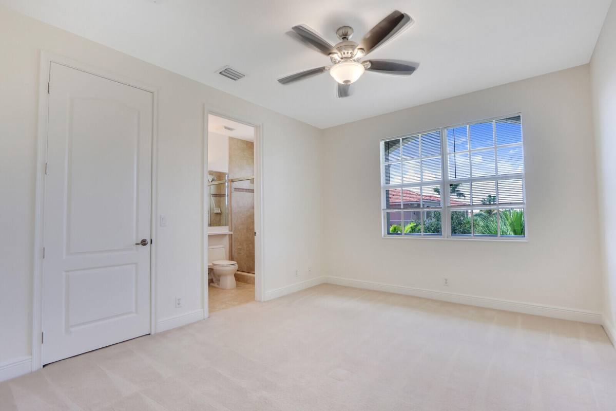 Townhouse for rent at 4505 Artesa Way S, Palm Beach Gardens, FL 33418