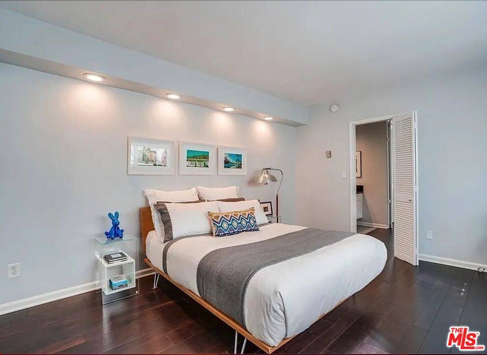 Apartment for rent at 1233 N Flores St #104, West Hollywood, CA 90069