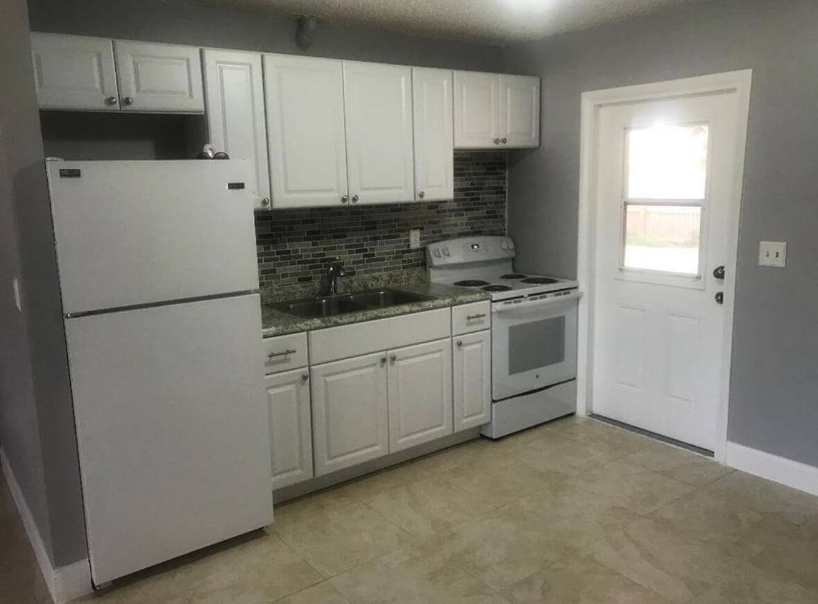 Apartment for rent at 3556 William St, West Palm Beach, FL 33403