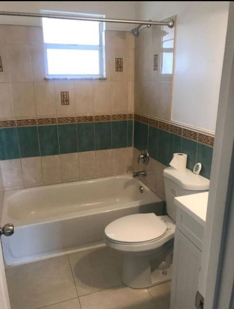 Apartment for rent at 3556 William St, West Palm Beach, FL 33403