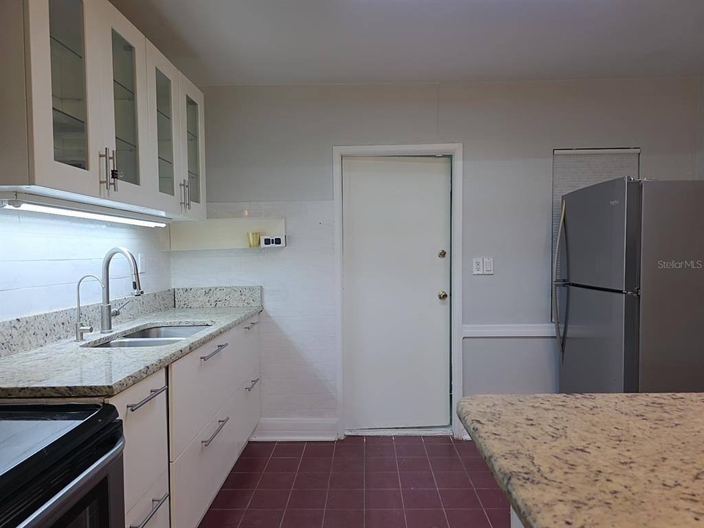 Apartment for rent at 4713 W El Prado Blvd, Tampa, FL 33629