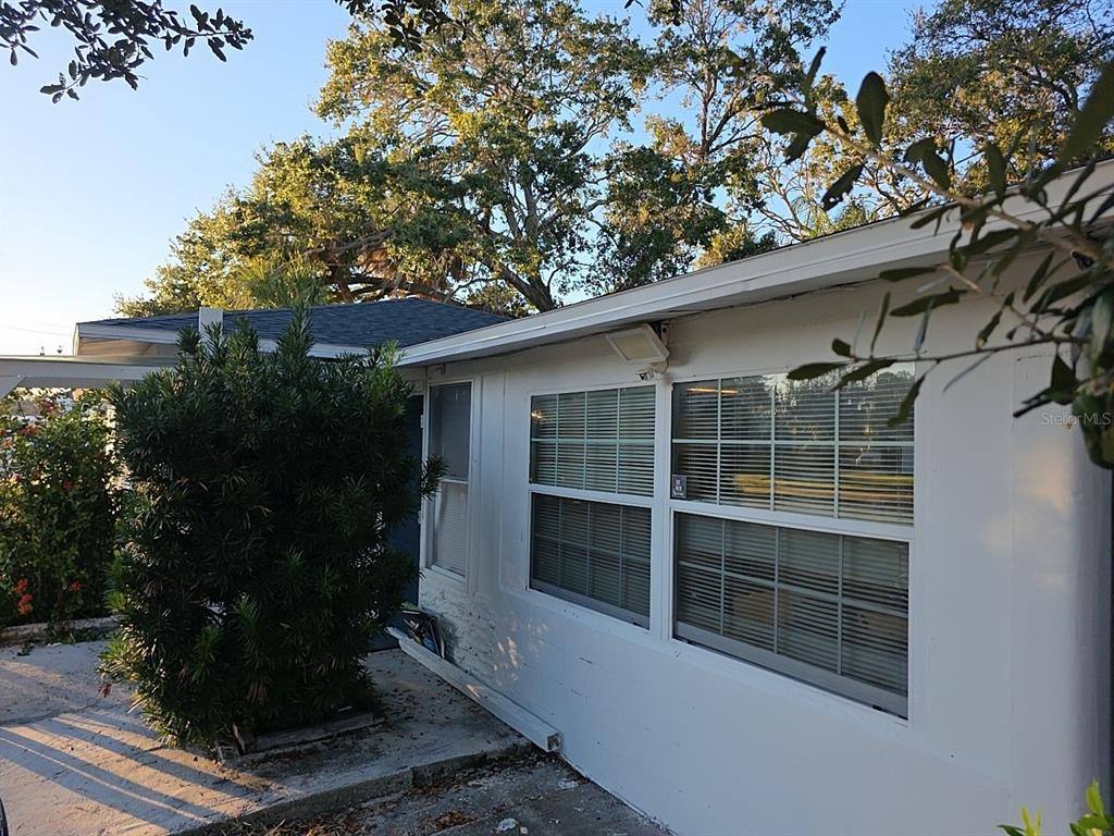 Apartment for rent at 4713 W El Prado Blvd, Tampa, FL 33629
