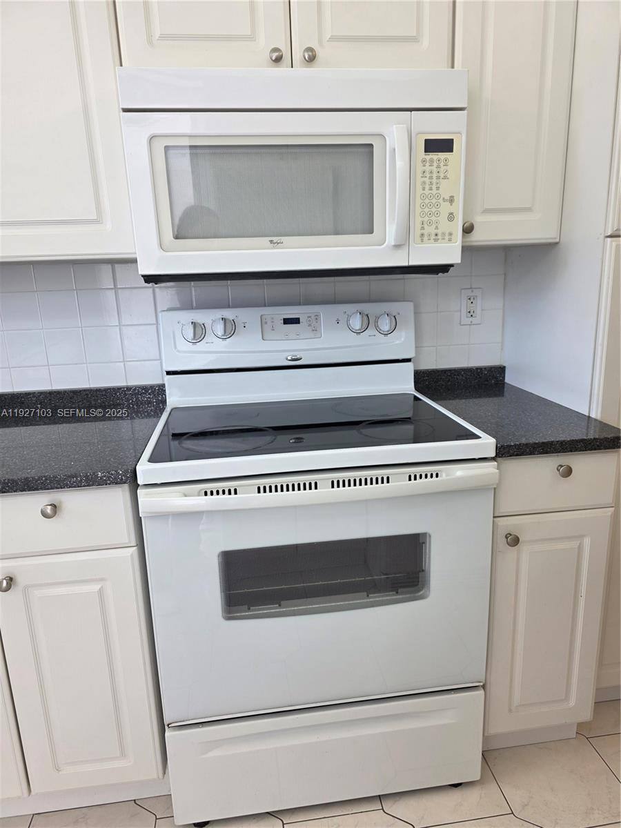 Condo for rent at 501 Blue Heron Dr #501319A, Hallandale, FL 33009