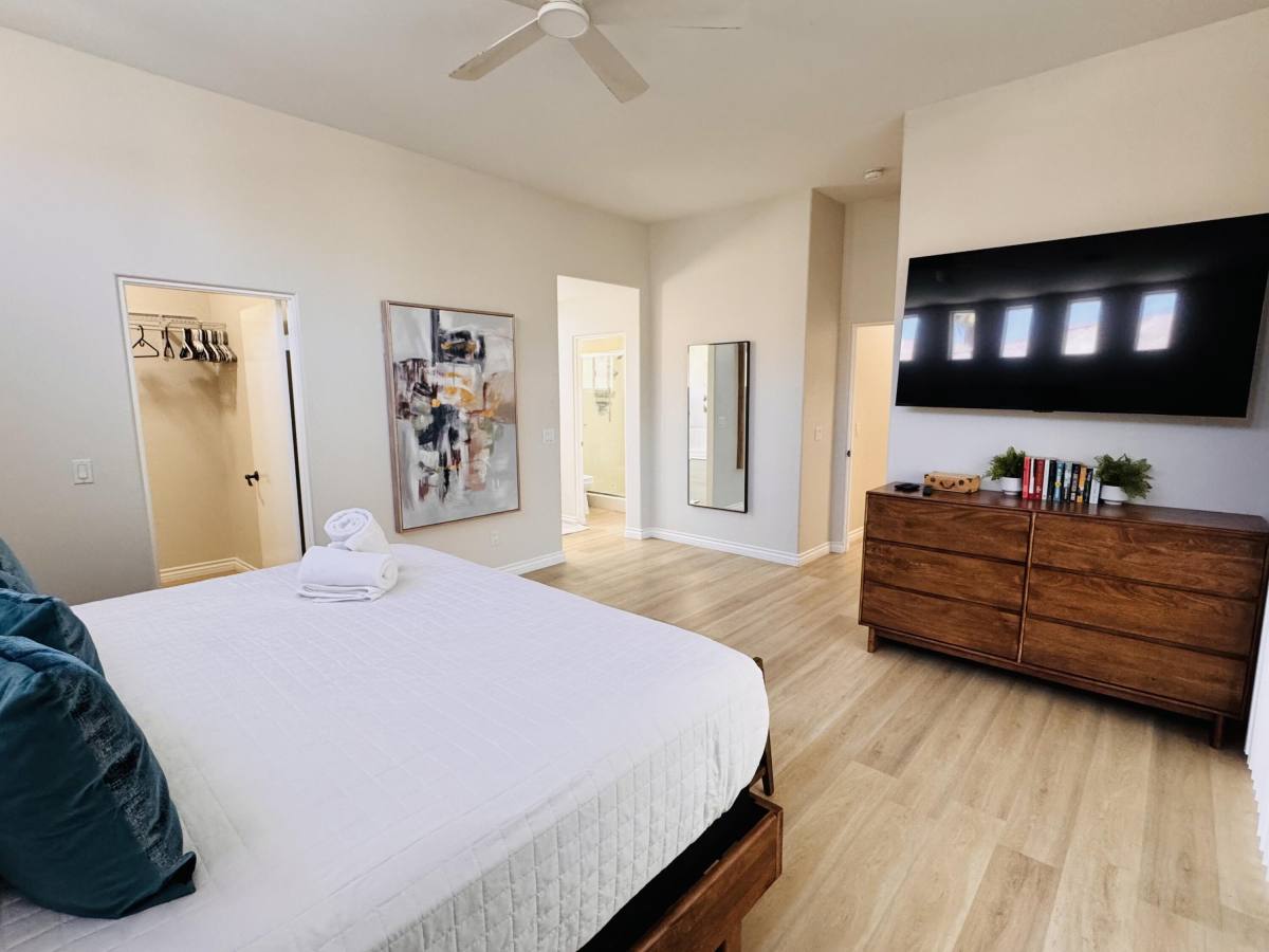 Apartment for rent at 53445 Eisenhower Dr, La Quinta, CA 92253