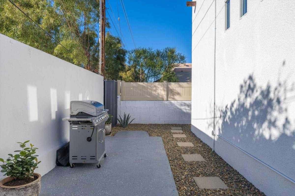 Apartment for rent at 53445 Eisenhower Dr, La Quinta, CA 92253