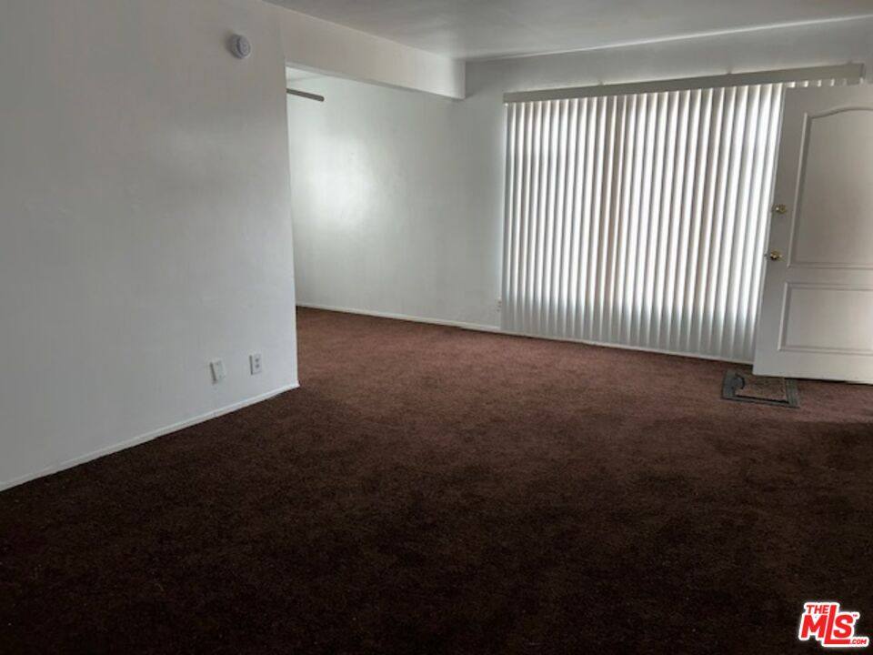 Apartment for rent at 10702 Crenshaw Blvd #5, Inglewood, CA 90303