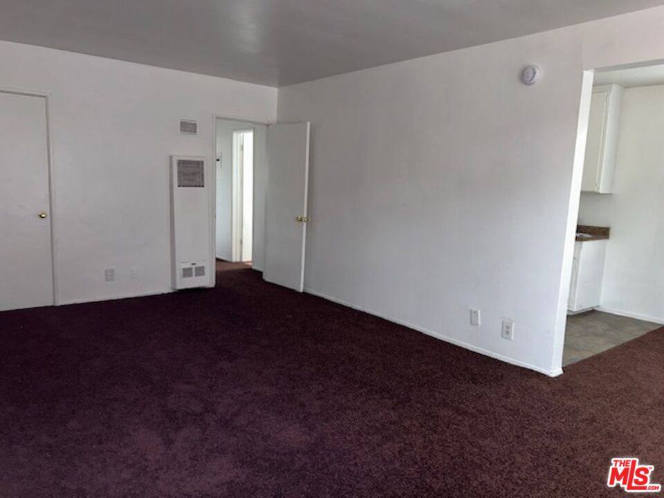 Apartment for rent at 10702 Crenshaw Blvd #5, Inglewood, CA 90303